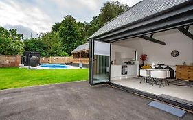 Luxury Retreat 32C Pool Jacuzzi Games Bar Oasis